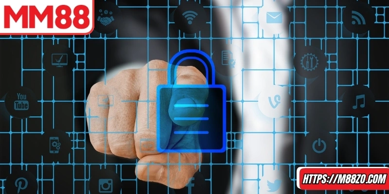 Minh bạch trong hoạt động, bảo vệ lợi ích khách hàng